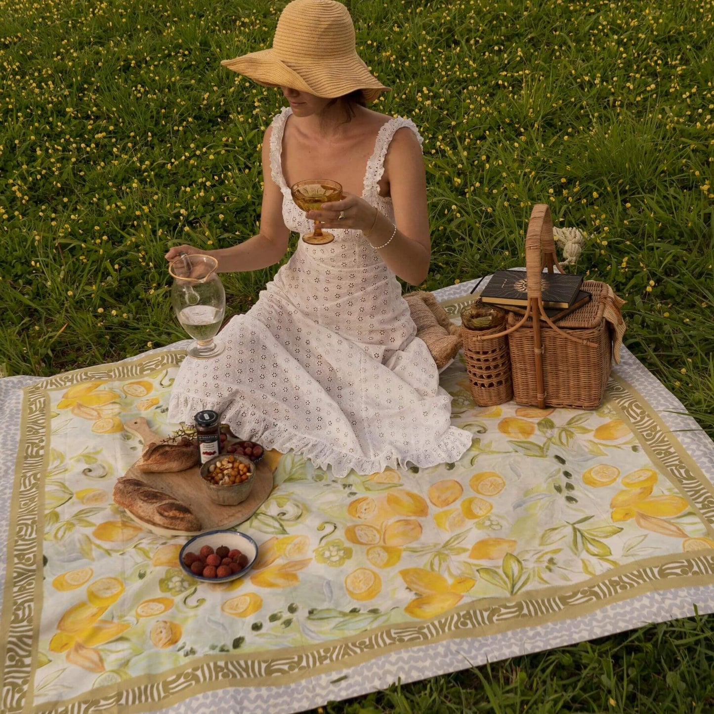 Le Lemon Picnic Rug - Olive